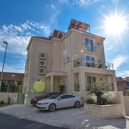 בודווה Apartment L Palace מראה חיצוני תמונה