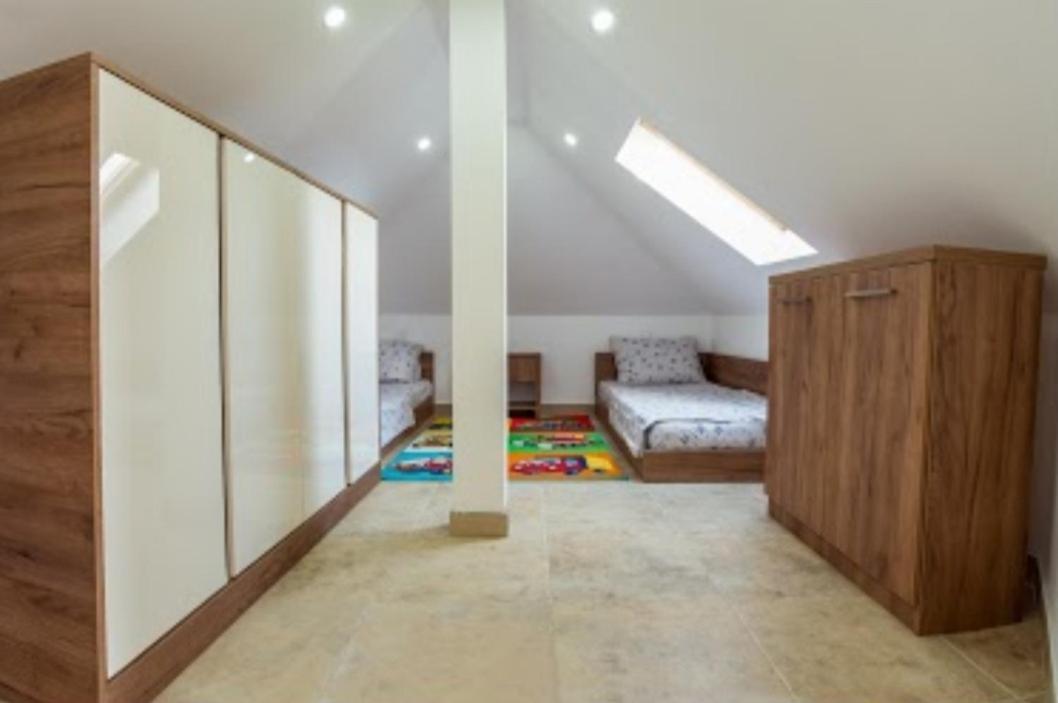 בודווה Apartment L Palace מראה חיצוני תמונה