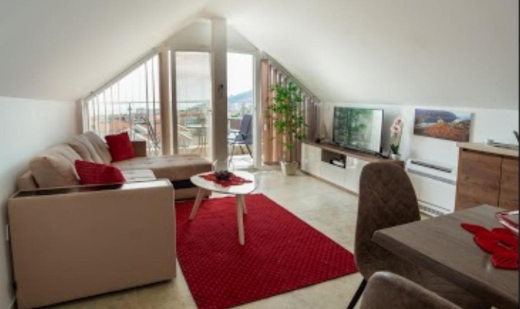 בודווה Apartment L Palace מראה חיצוני תמונה