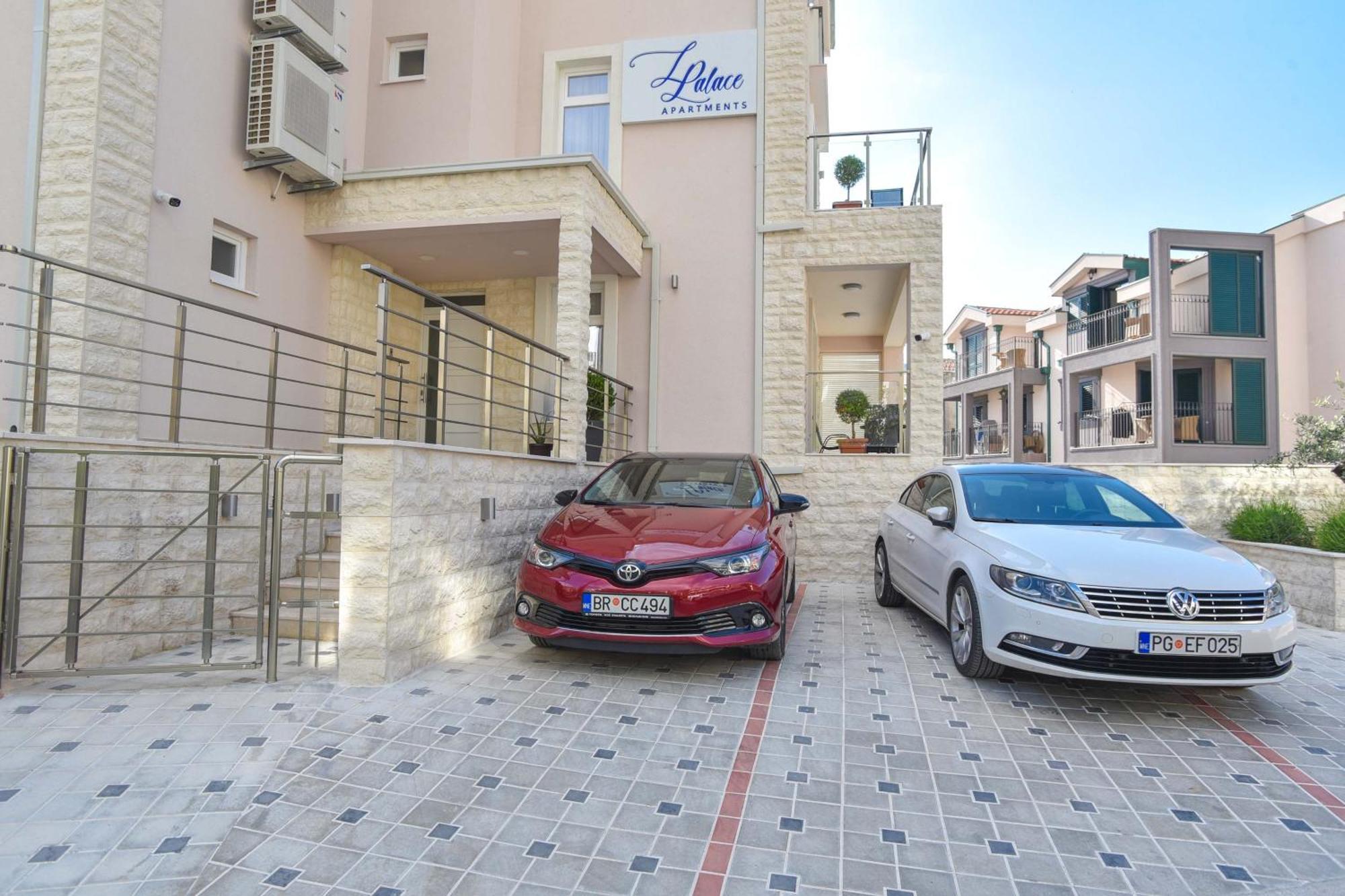 בודווה Apartment L Palace מראה חיצוני תמונה