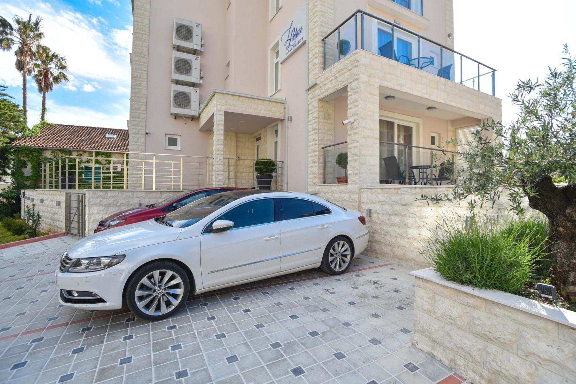 בודווה Apartment L Palace מראה חיצוני תמונה