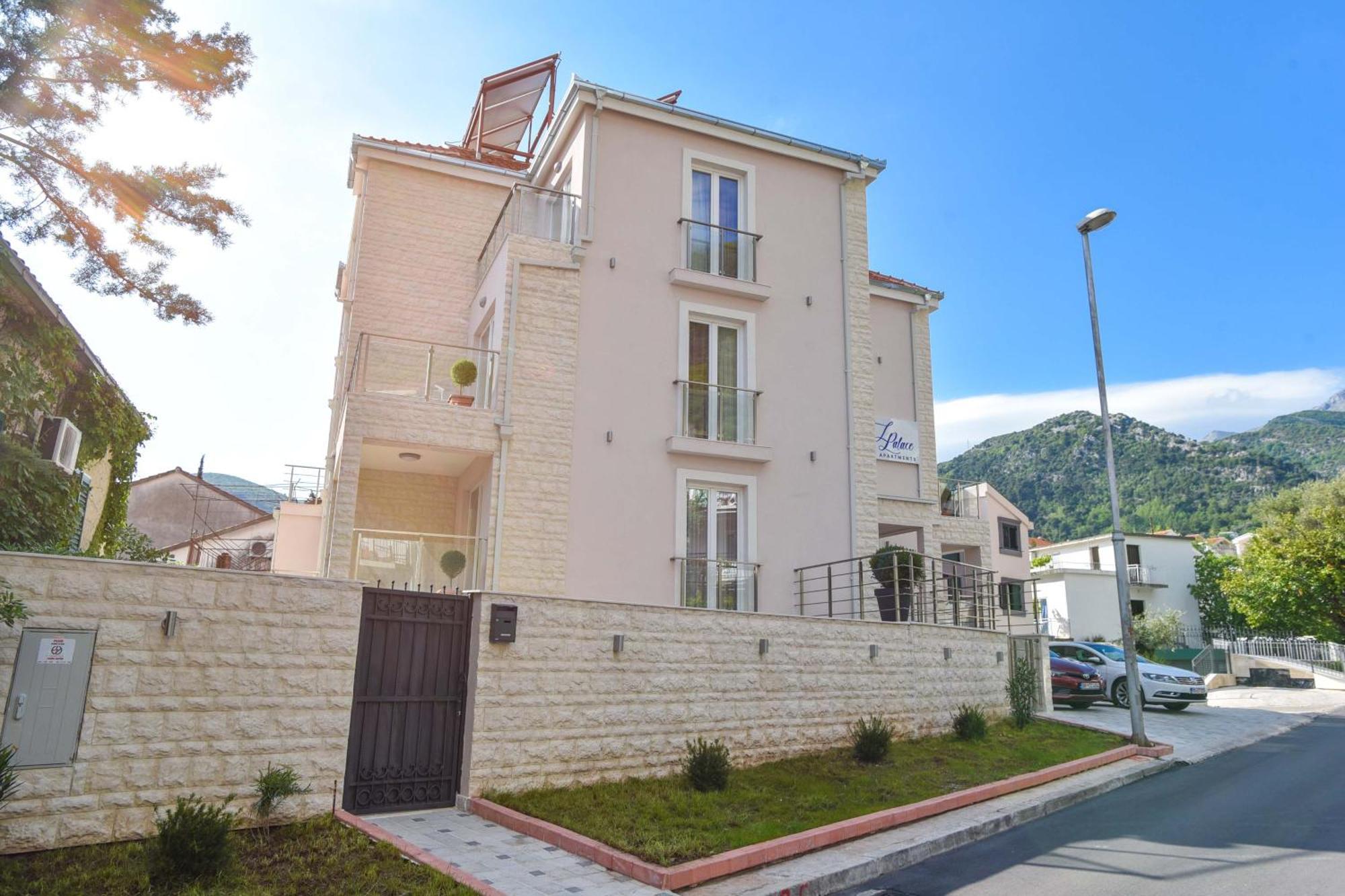 בודווה Apartment L Palace מראה חיצוני תמונה
