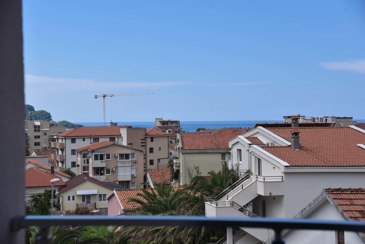 בודווה Apartment L Palace מראה חיצוני תמונה