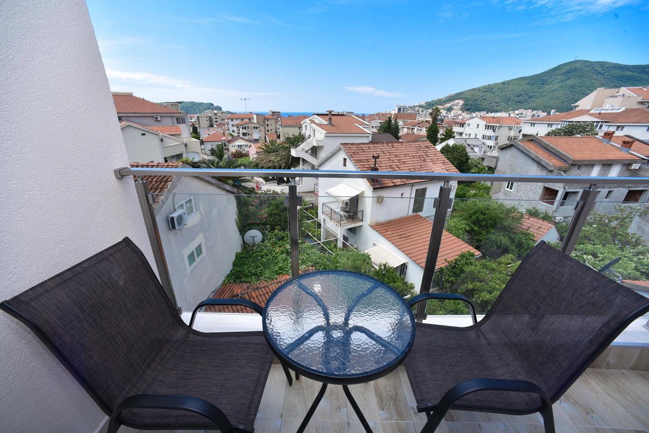 בודווה Apartment L Palace מראה חיצוני תמונה