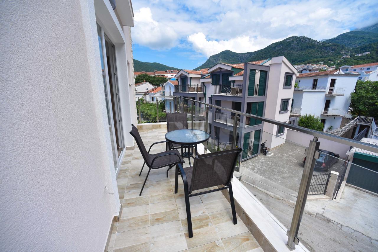 בודווה Apartment L Palace מראה חיצוני תמונה
