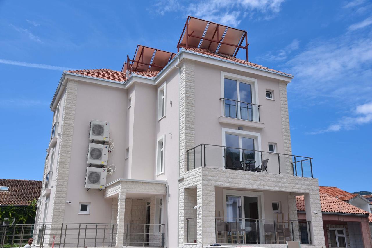בודווה Apartment L Palace מראה חיצוני תמונה