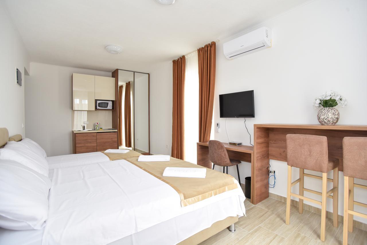 בודווה Apartment L Palace מראה חיצוני תמונה