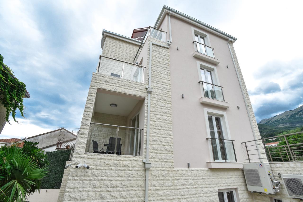 בודווה Apartment L Palace מראה חיצוני תמונה