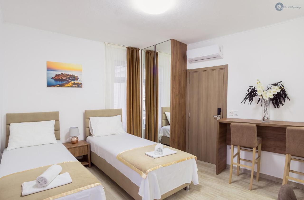 בודווה Apartment L Palace מראה חיצוני תמונה