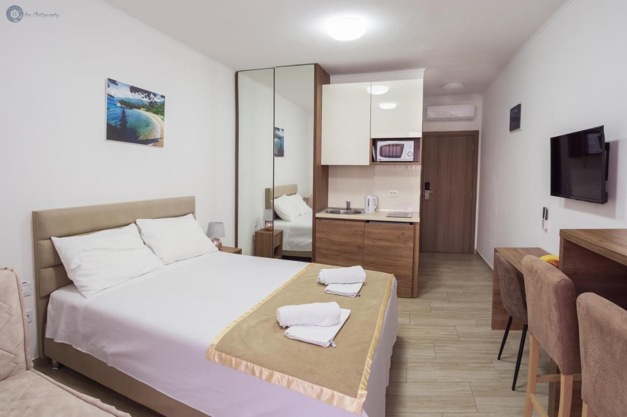 בודווה Apartment L Palace מראה חיצוני תמונה